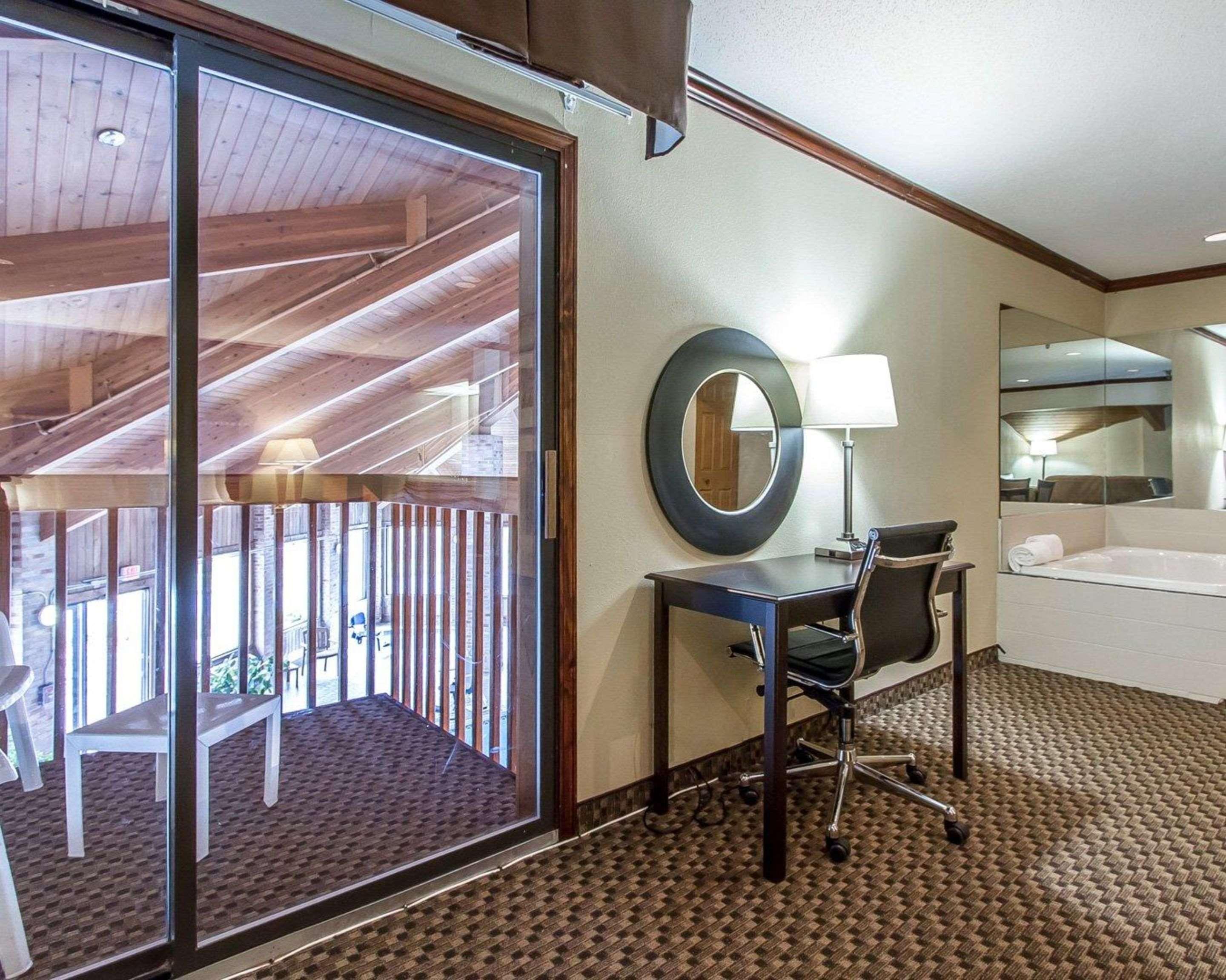 Quality Inn Macomb Near University Area Esterno foto