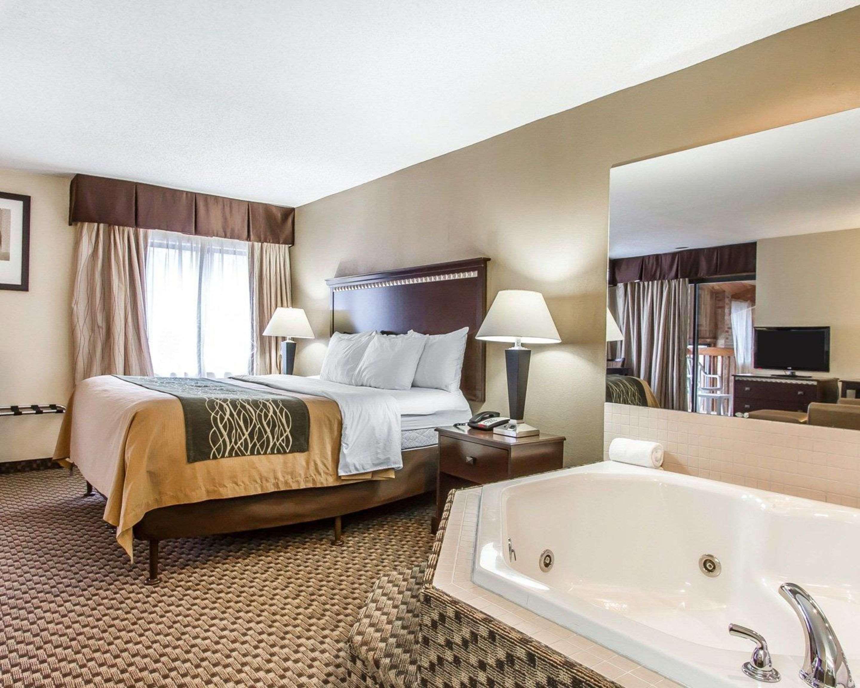 Quality Inn Macomb Near University Area Esterno foto