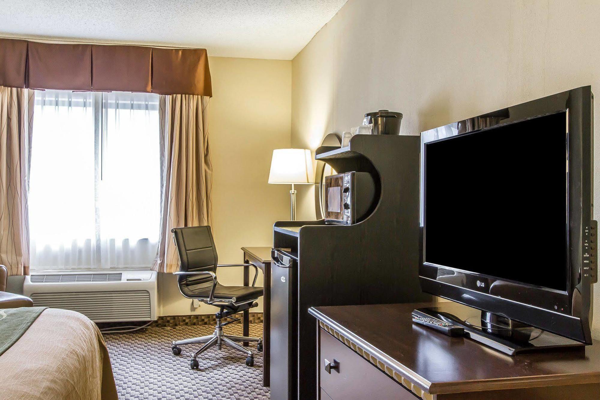 Quality Inn Macomb Near University Area Esterno foto