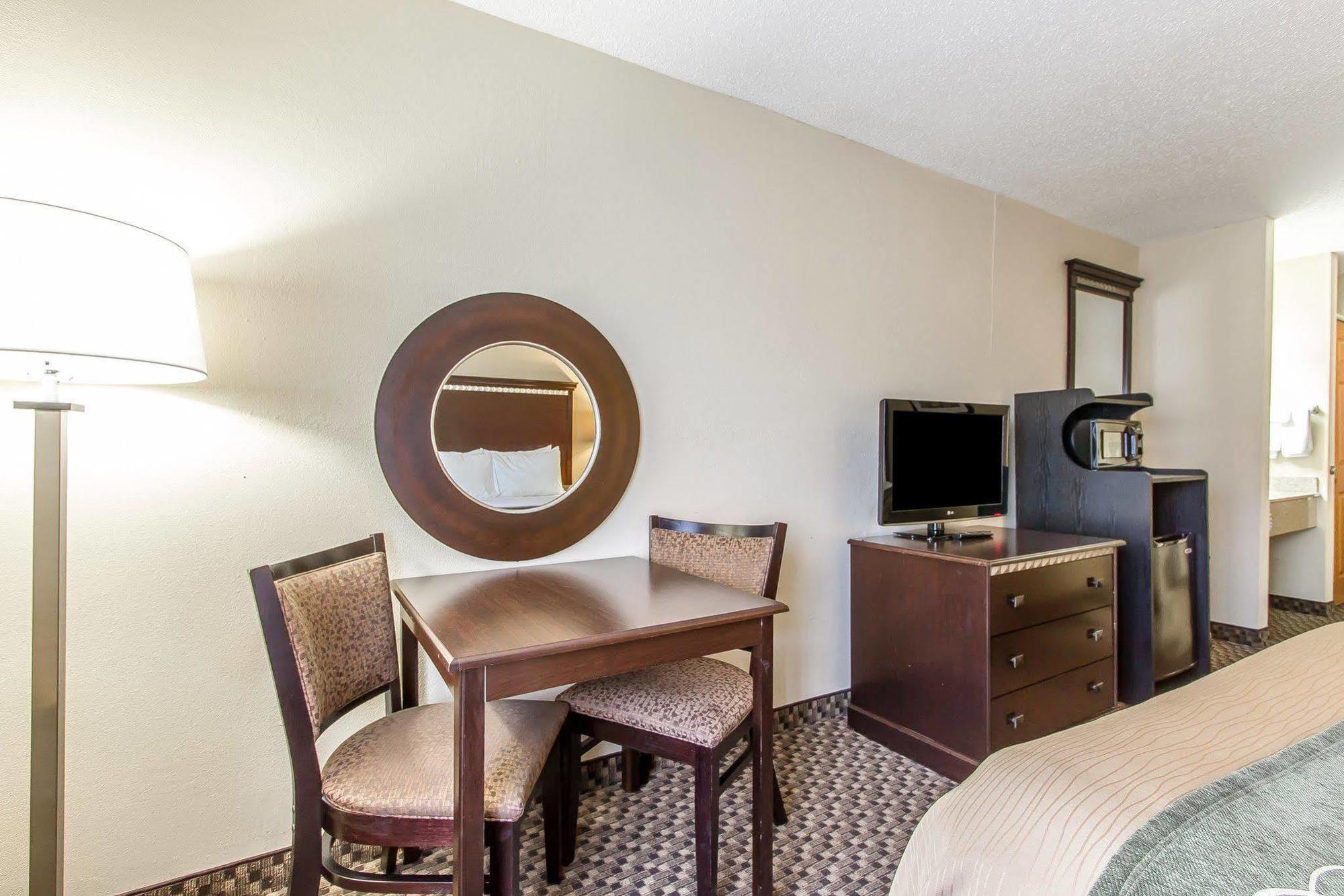 Quality Inn Macomb Near University Area Esterno foto
