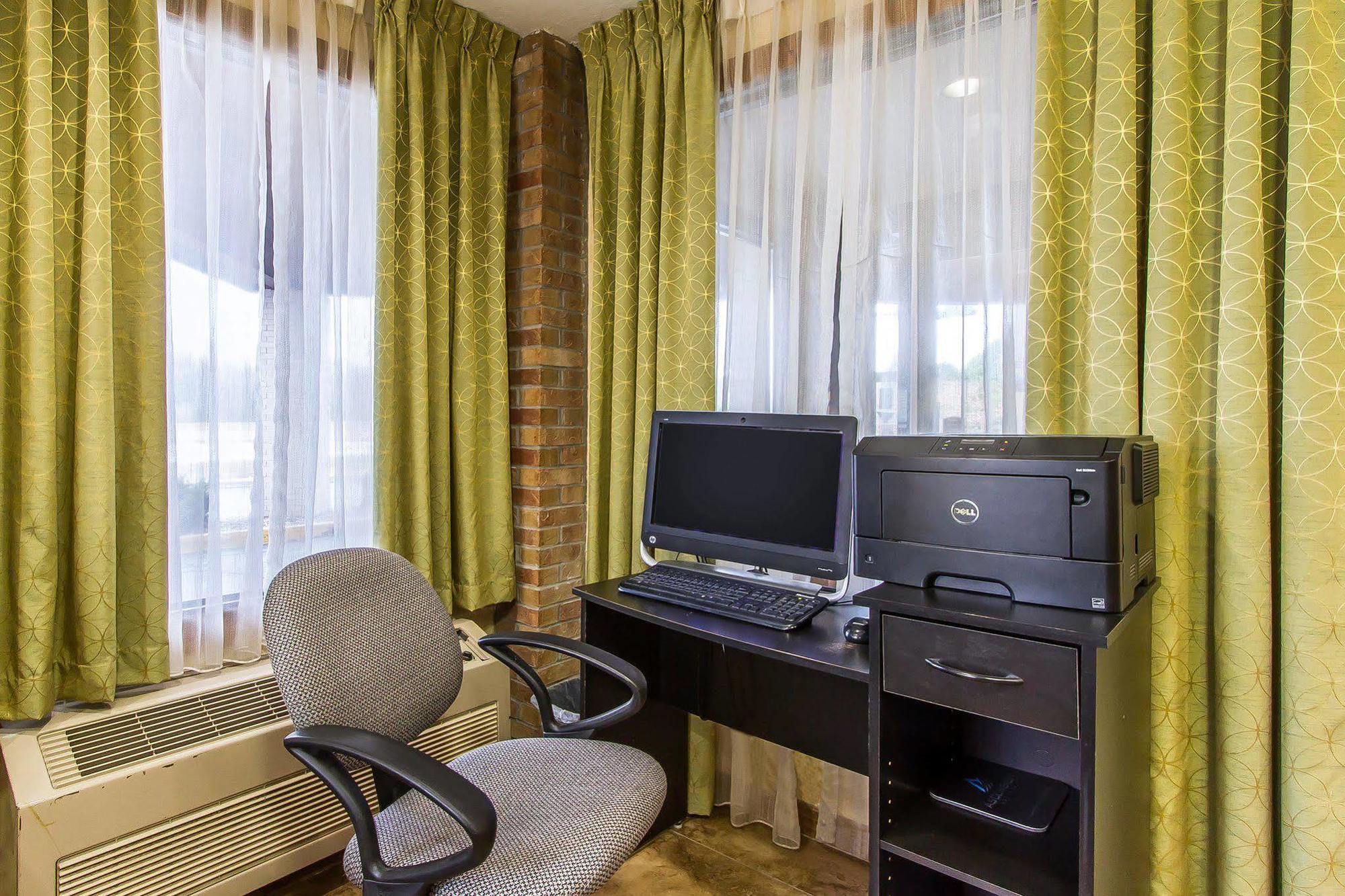 Quality Inn Macomb Near University Area Esterno foto