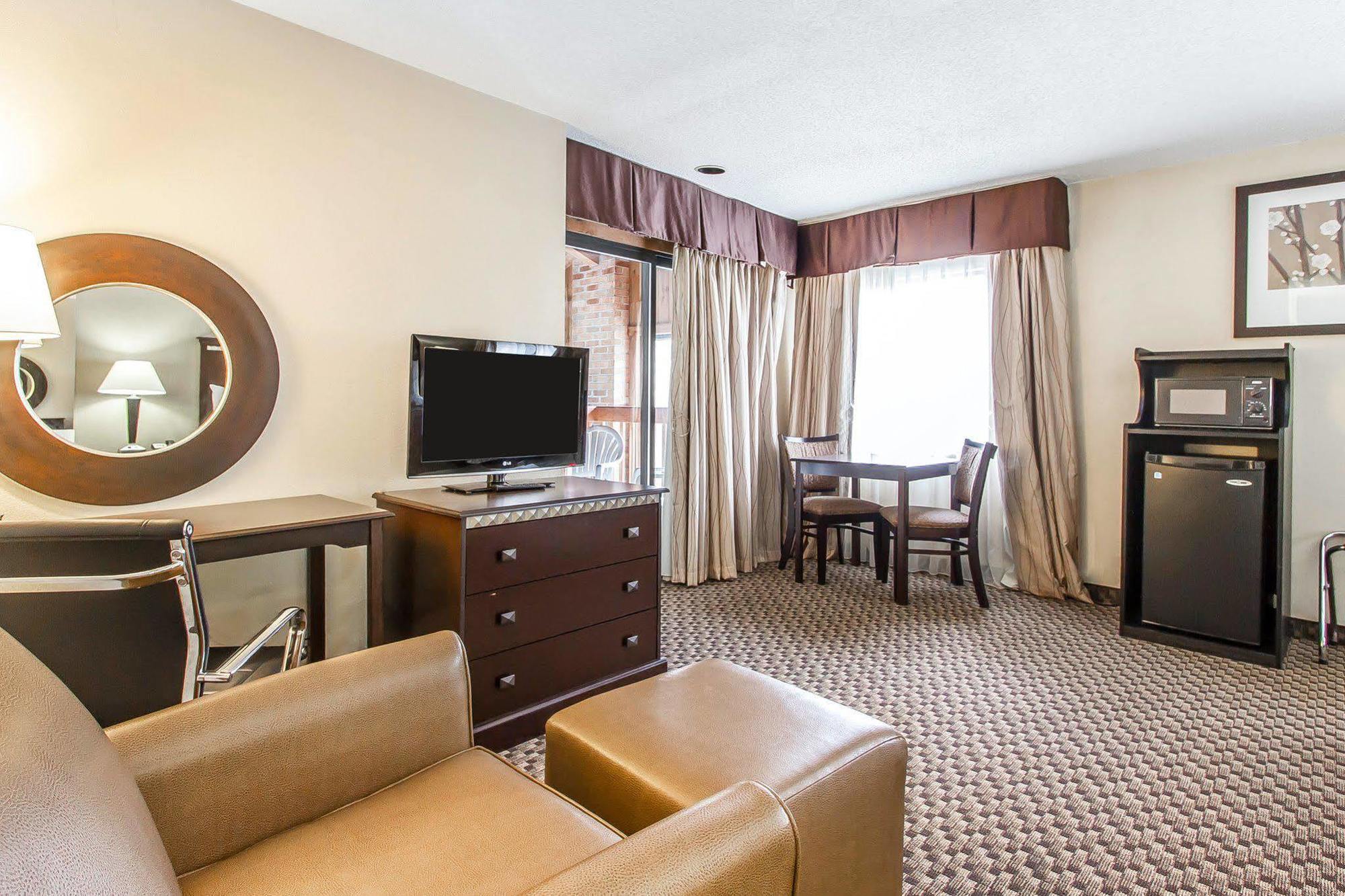 Quality Inn Macomb Near University Area Esterno foto